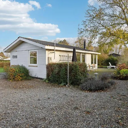 Two-bedroom In Sydals Feriehus Skovmose